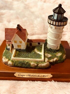 Cape Neddick Lighthouse Decorative Home Art - White & Brown